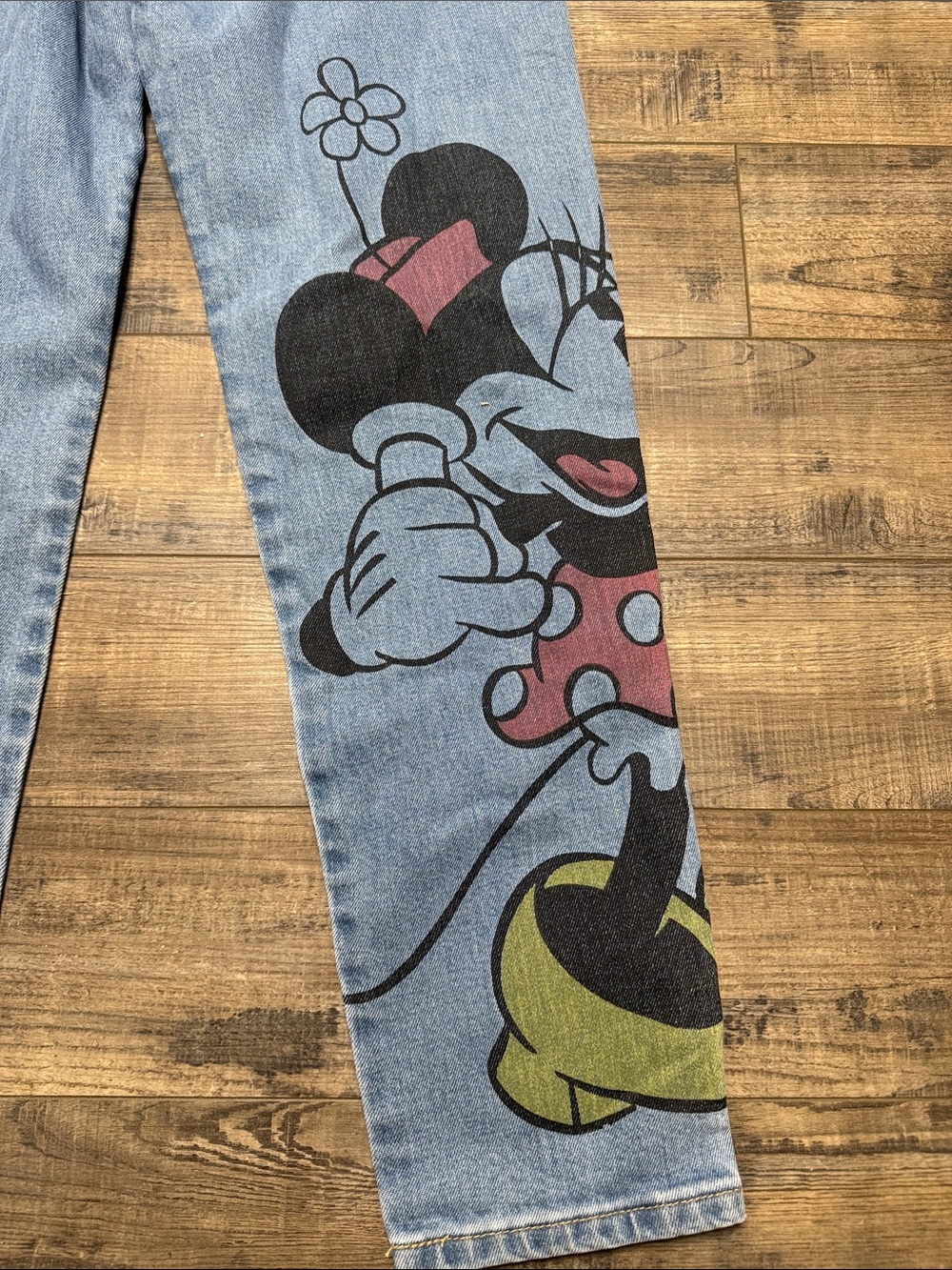 Levi's X Disney Light Blue Denim Jeans Mickey Graphic Women's Size 29 X 30 NWT - Picture 11 of 15